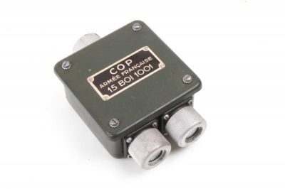 BOITE DE CONNEXION RADIO 15 BOI 1001