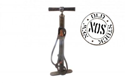 POMPE A AIR NOS USA + EMBOUT ORIGINAL WWII