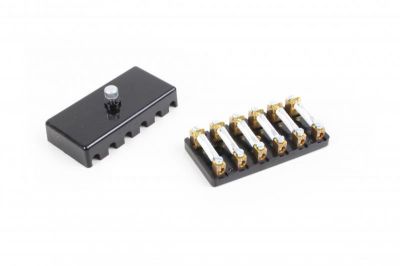 BOITE A FUSIBLE + COUVERCLE + 6 FUSIBLES