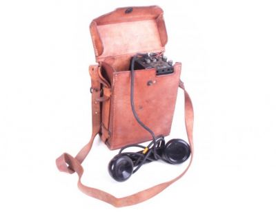 TELEPHONE CAMPAGNE US EE8 SACOCHE CUIR