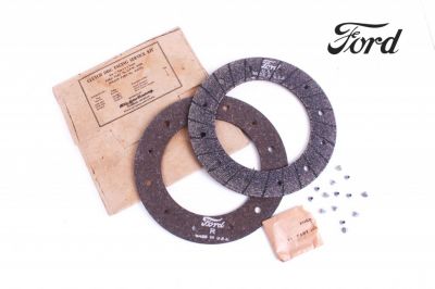 JEU DE GARNITURES DE DISQUE D'EMBRAYAGE Ford 200mm "NOS"