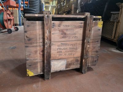 CAISSE EN BOIS STOCK ARMEE AVEC COUVERCLE